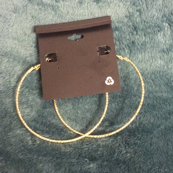 😍 Earrings - Picture 3 of 3